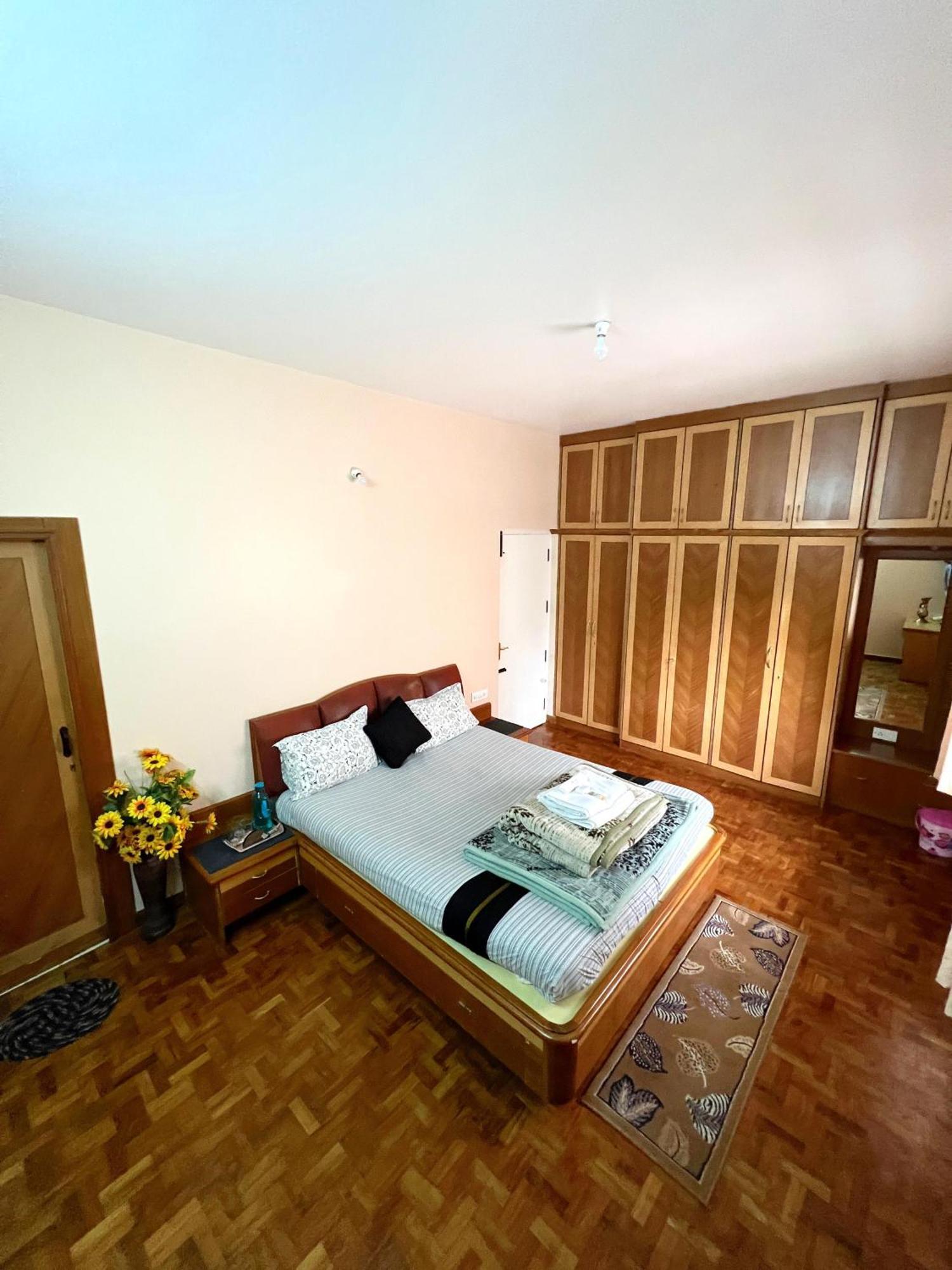 Chill Inn - Families Only Udagamandalam Exterior photo